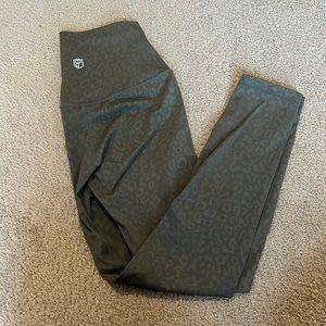 Born Primitive Leopard Print leggings